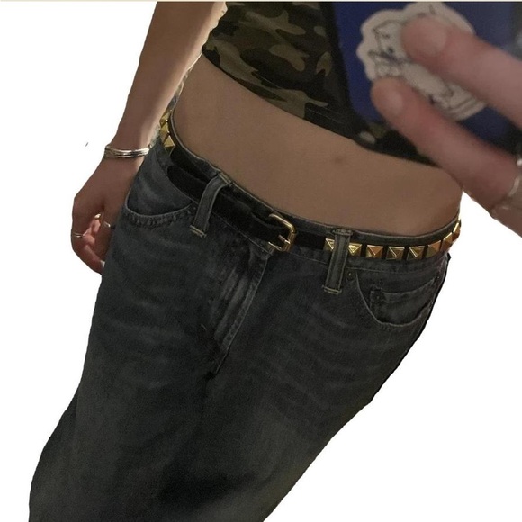 Linea Pelle Collection Size XS Black Leather Skinny Belt W/ Gold Studs - Picture 2 of 12